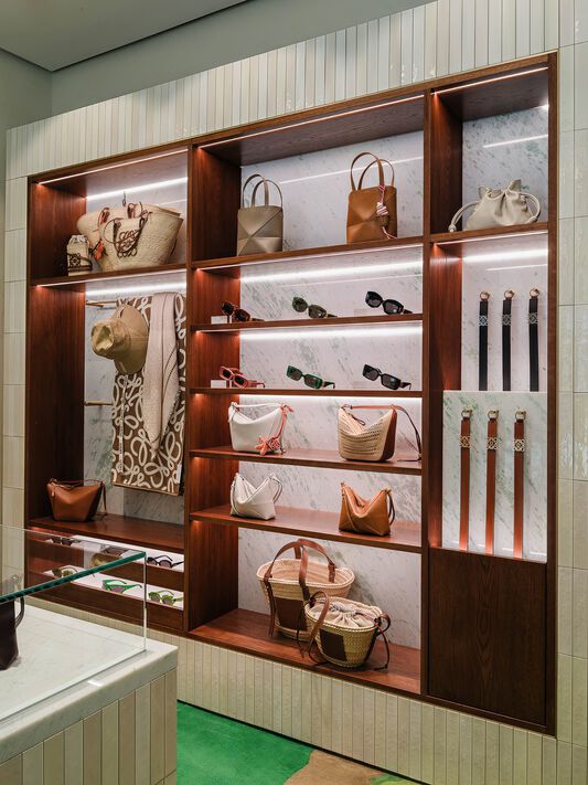 LOEWE PAULA'S IBIZA セットアップ loewe-lw40033i-05x-hd-1_800x.